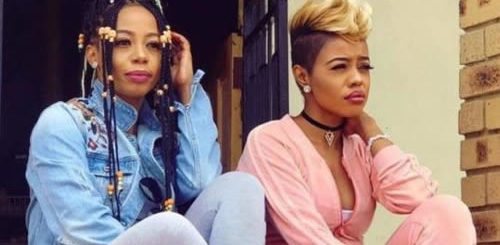 Kelly Khumalo and her sister Zandie Khumalo have cut ties with each other
