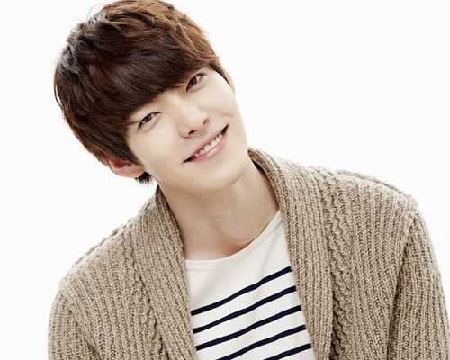 Kim Woo-bin (born July 16, 1989) is a South Korean actor and model. He debuted as a runway model and made his acting debut in White Christmas. Kim gained public attention in A Gentleman's Dignity (2012), School 2013 (2012-2013), and The Heirs (2013). He gained popularity for his roles in film The Con Artists (2014) and a drama Uncontrollably Fond (2016).